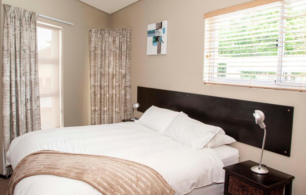 80 Kendal Guest House Bellville Exterior foto
